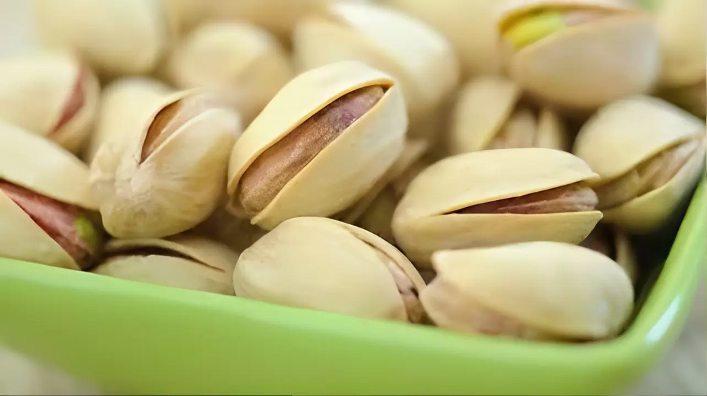 PISTACIO WITH SHELL theorganicparadise.pk
