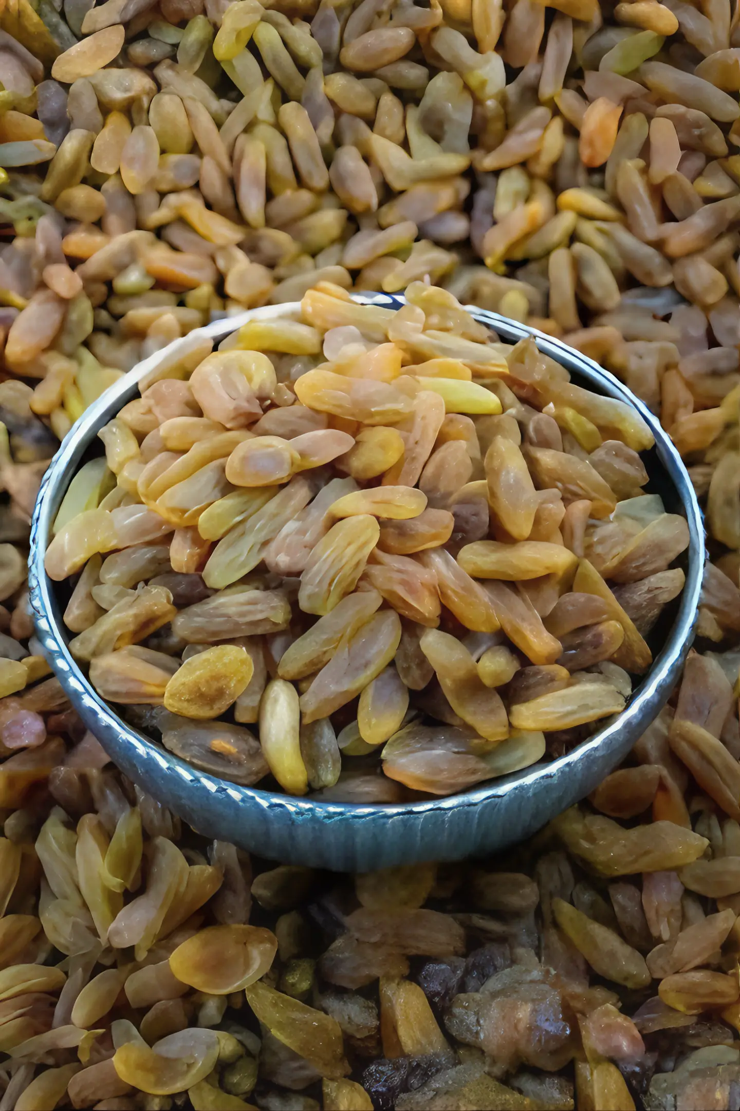 RAISINS The Organic Paradise